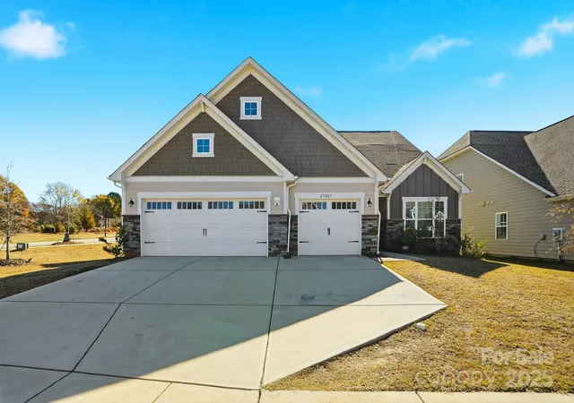 1st image of 25005 Westwick Ln, Huntersville, NC 28078 | MLS# 4321575