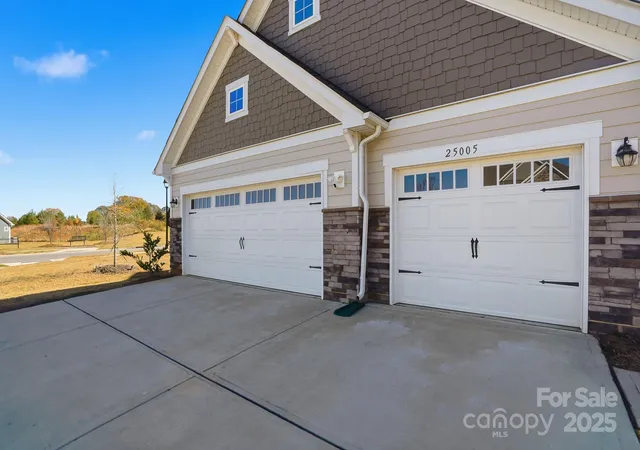 2nd image of 25005 Westwick Ln, Huntersville, NC 28078 | MLS# 4321575