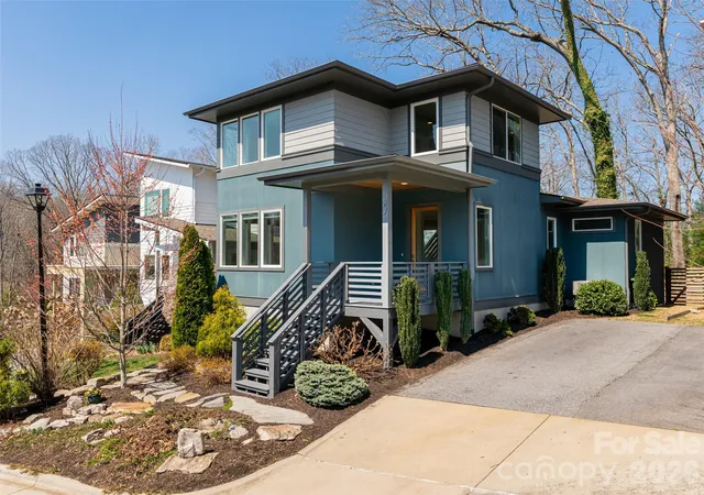 2nd image of 27 Mauricet Ln, Asheville, NC 28806 | MLS# 4321609