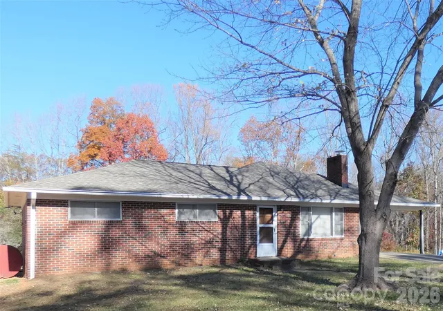 Photo 1 of Single family home for sale at 150 Fonda Rd, Statesville, NC 28677 | MLS# 4321671 | Listing updated on 2026-10-12