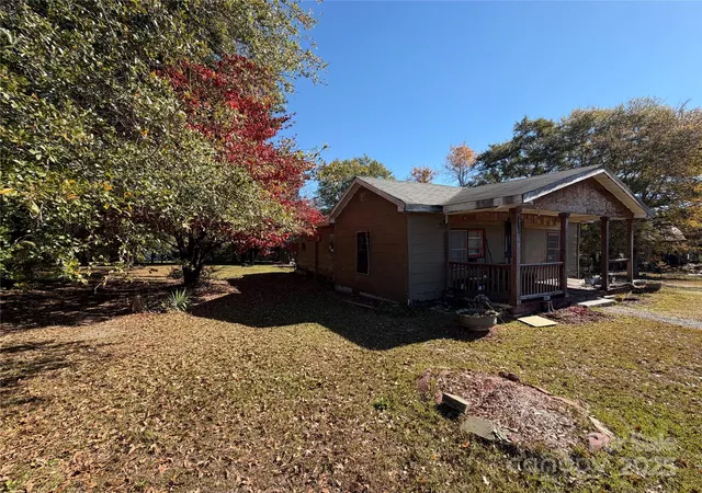 Photo 2 of Single family home for sale at 517 Peru Rd, Morven, NC 28119 | MLS# 4321779 | Listing updated on 2026-05-02