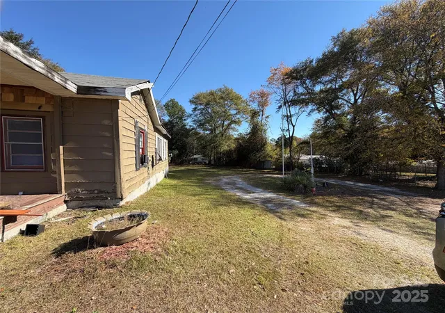 Photo 4 of Single family home for sale at 517 Peru Rd, Morven, NC 28119 | MLS# 4321779 | Listing updated on 2026-05-02