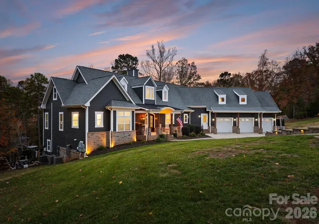 Photo 4 of Single family home for sale at 16312 Cozy Cvs Rd, Charlotte, NC 28278 | MLS# 4321861 | Listing updated on 2026-09-30