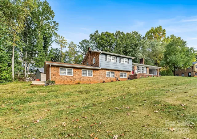 2nd image of 304 Parlier Ave Ne, Conover, NC 28613 | MLS# 4321897