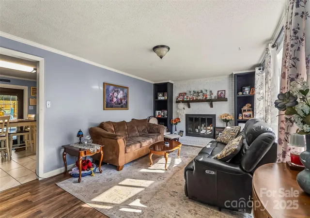 5th image of 304 Parlier Ave Ne, Conover, NC 28613 | MLS# 4321897