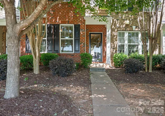 1st image of 18478 W Catawba Ave, Cornelius, NC 28031 | MLS# 4322308