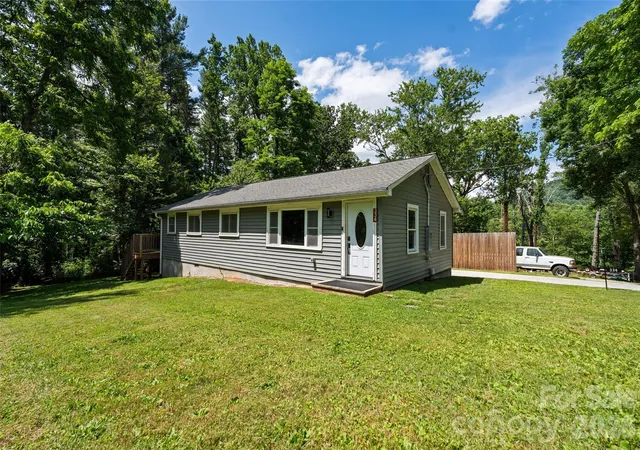 Photo 1 of Single family home for sale at 334 Mills Gap Rd, Asheville, NC 28803 | MLS# 4322358 | Listing updated on 2026-08-27