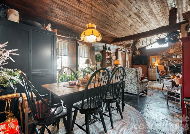 Photo 1 of Single family home for sale at 901 Union St, Maiden, NC 28650 | MLS# 4322625 | Listing updated on 2026-09-30