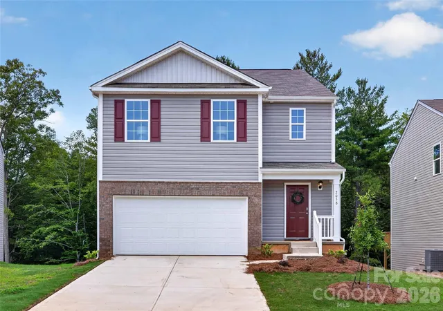 2nd image of 2058 10th St Se, Hickory, NC 28602 | MLS# 4322761