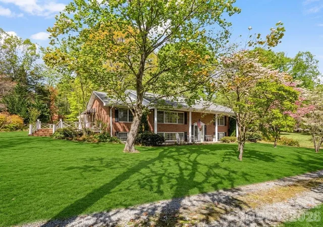 2nd image of 1867 Fruitland Rd, Hendersonville, NC 28792 | MLS# 4322794