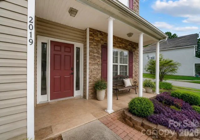 2nd image of 2019 Aberglen Dr, Charlotte, NC 28262 | MLS# 4323043