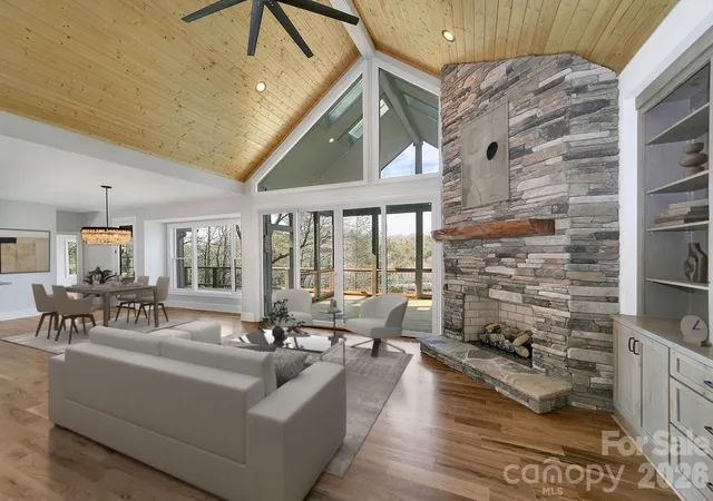 Photo 5 of Single family home for sale at 5039 Connestee Trl, Brevard, NC 28712 | MLS# 4324412 | Listing updated on 2026-07-11