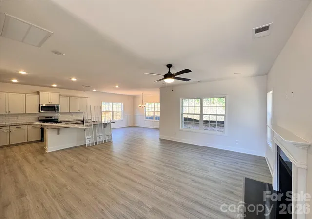 Photo 2 of Sale Pending at 724 Inwood Hl Dr #8, Gastonia, NC 28056 | MLS# 4324666 | Listing updated on 2026-09-06