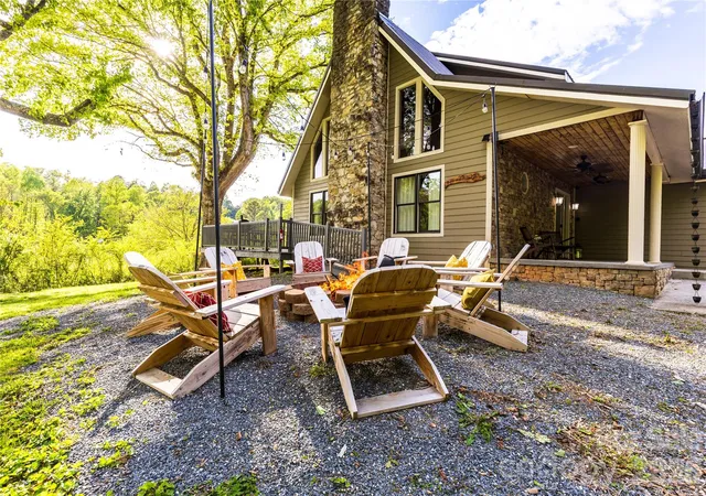Photo 1 of Single family home for sale at 540 Toot Holw Rd, Bryson City, NC 28713 | MLS# 4324670 | Listing updated on 2026-10-11