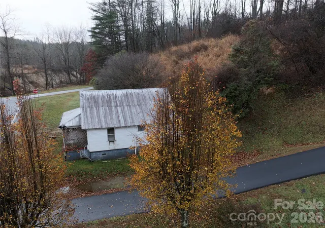 Photo 1 of Land for sale at 532 Pitman Rd, Bakersville, NC 28705 | MLS# 4325087 | Listing updated on 2026-08-04