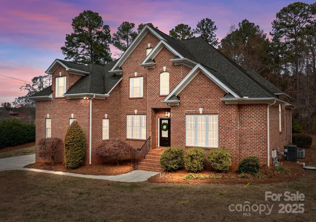 1st image of 7909 Bay Pointe Dr, Denver, NC 28037 | MLS# 4325143