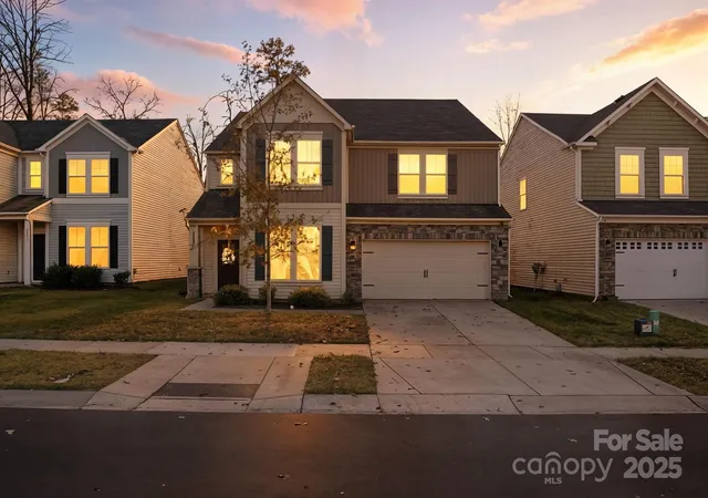 1st image of 8220 Hudson Forest Dr, Charlotte, NC 28269 | MLS# 4325199