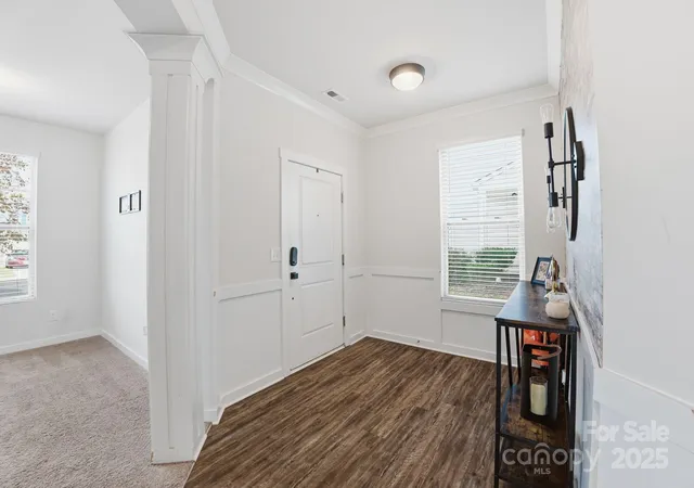 3rd image of 8220 Hudson Forest Dr, Charlotte, NC 28269 | MLS# 4325199