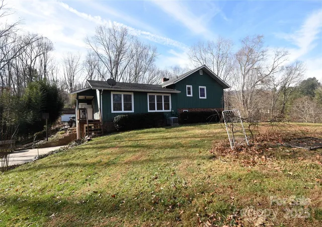 Homes for sale in Waynesville, NC | 119 Pleasant Hill Cir, Waynesville, NC 28786 | MLS# 4325217