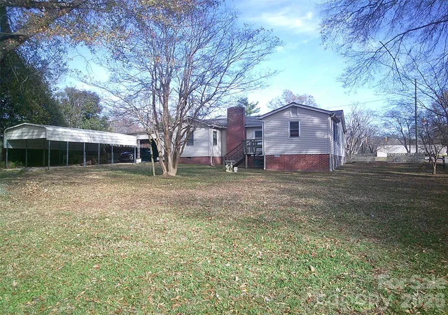 Homes for sale in Shelby, NC | 1303 W Dixon Blvd, Shelby, NC 28152 | MLS# 4325410