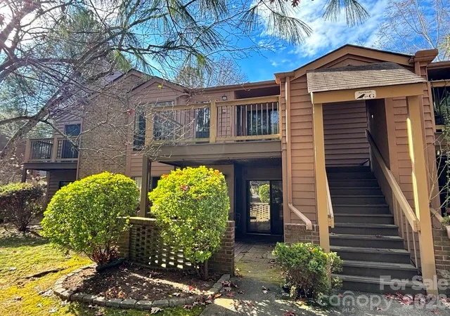 3rd image of 50 Ravencroft Ln, Asheville, NC 28803 | MLS# 4325423