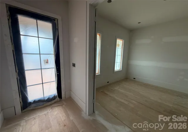 Photo 2 of Single family home for sale at 4201 Commonwealth Ave, Charlotte, NC 28205 | MLS# 4325562 | Listing updated on 2026-08-28