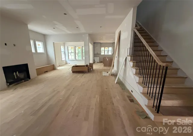 Photo 4 of Single family home for sale at 4201 Commonwealth Ave, Charlotte, NC 28205 | MLS# 4325562 | Listing updated on 2026-08-28