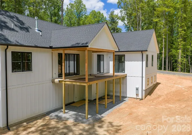 5th image of 20 Nature Walk Ln, Hendersonville, NC 28792 | MLS# 4325565