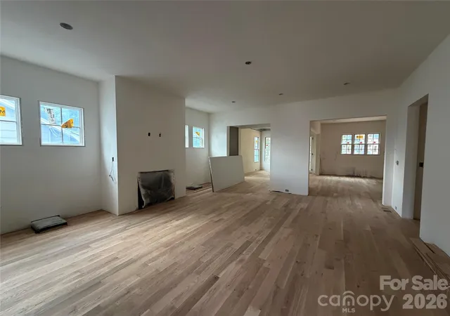 Photo 3 of Single family home for sale at 4127 Commonwealth Ave, Charlotte, NC 28205 | MLS# 4325591 | Listing updated on 2026-08-28