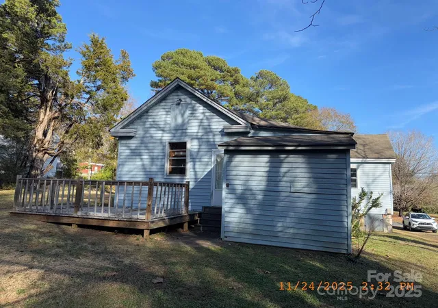Homes for sale in Rockingham, NC | 1217 Roberdell Rd, Rockingham, NC 28379 | MLS# 4325592