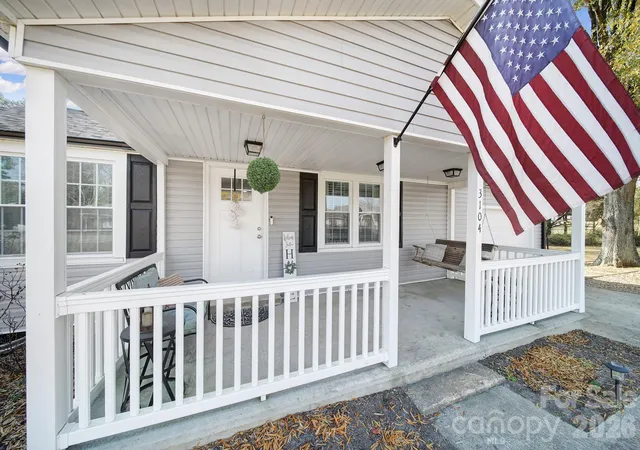 3rd image of 3104 Taxahaw Rd, Lancaster, SC 29720 | MLS# 4325694