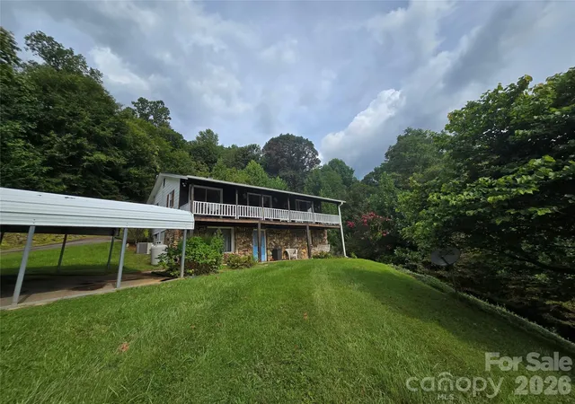 Photo 1 of Single family home for sale at 707 Lickskillet Rd, Burnsville, NC 28714 | MLS# 4325739 | Listing updated on 2026-08-27