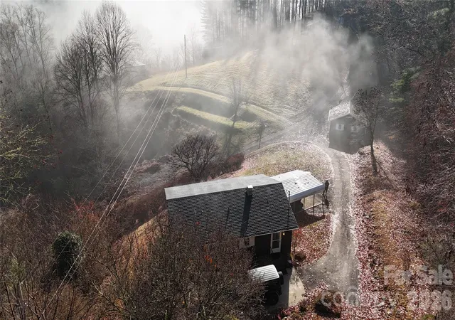 4th image of 707 Lickskillet Rd, Burnsville, NC 28714 | MLS# 4325739
