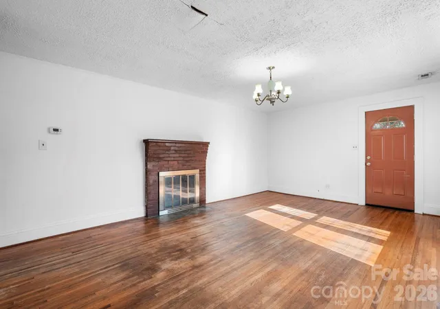 4th image of 1606 Poplar St Nw, Lenoir, NC 28645 | MLS# 4325750