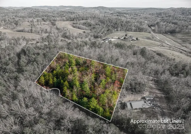 Homes for sale in Lenoir, NC | 3129 Mountain Laurel Dr, Lenoir, NC 28645 | MLS# 4325779