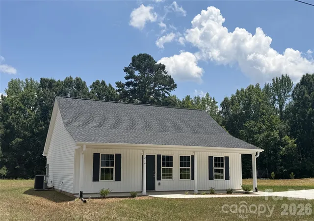 Homes for sale in York, SC | 216 Mcclain St #5, York, SC 29745 | MLS# 4325786