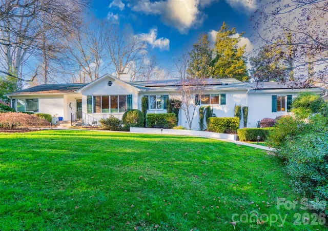 3rd image of 1330 Cedar Ln, Charlotte, NC 28226 | MLS# 4326015