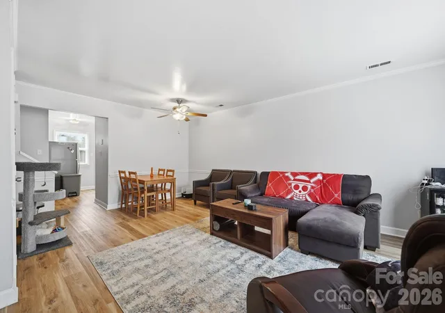 3rd image of 5918 Crape Myrtle Ln, Charlotte, NC 28216 | MLS# 4326062
