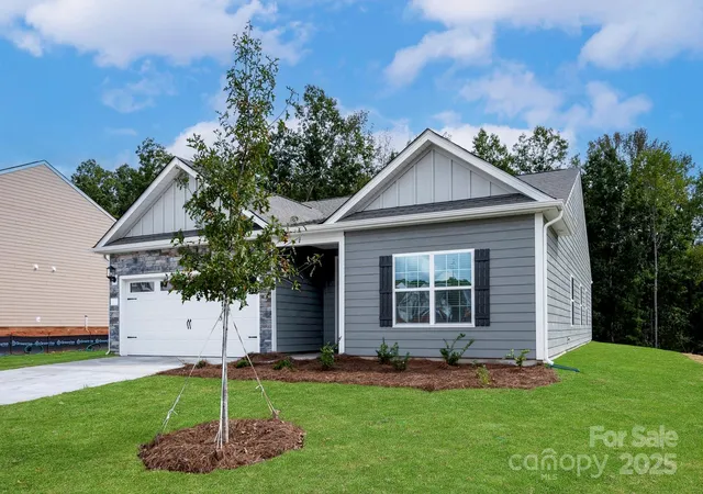 Photo 2 of Single family home for sale at 109 Tradesmen Trl, Troutman, NC 28166 | MLS# 4326103 | Listing updated on 2026-10-06