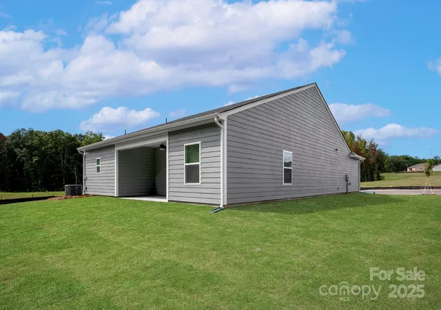 Photo 3 of Single family home for sale at 109 Tradesmen Trl, Troutman, NC 28166 | MLS# 4326103 | Listing updated on 2026-10-06