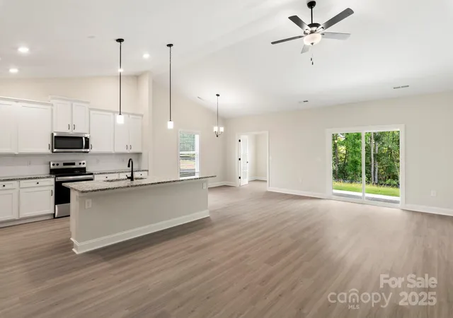 Photo 4 of Single family home for sale at 109 Tradesmen Trl, Troutman, NC 28166 | MLS# 4326103 | Listing updated on 2026-10-06
