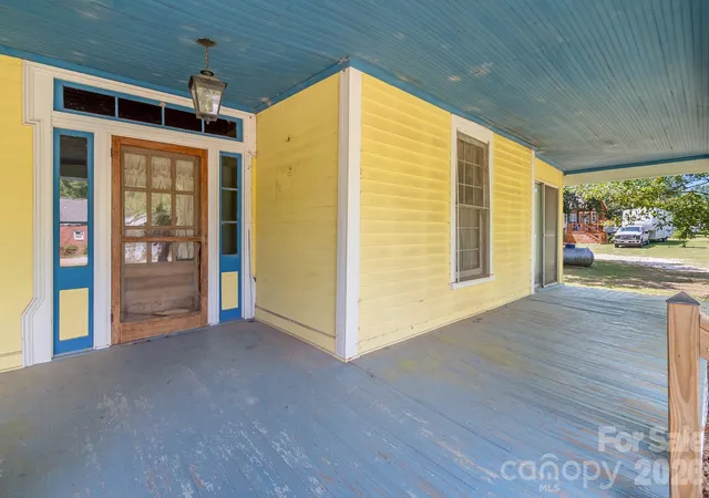 Photo 3 of Single family home for sale at 1801 Overbrook Rd, Kershaw, SC 29067 | MLS# 4326123 | Listing updated on 2026-08-27