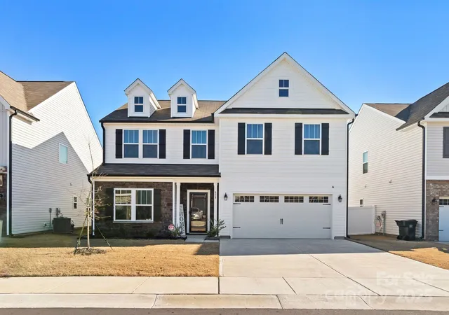 Homes for sale in York, SC | 838 Foxglove Ln, York, SC 29745 | MLS# 4326307