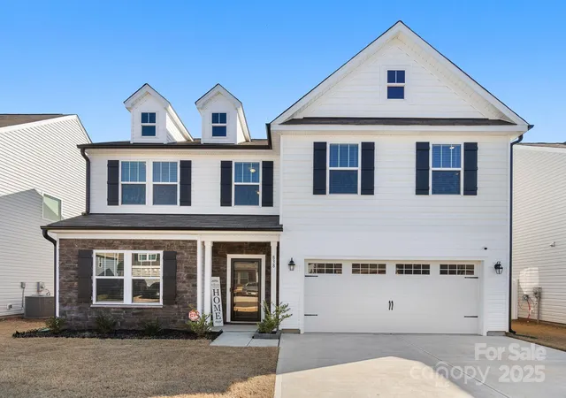 Homes for sale in York, SC | 838 Foxglove Ln, York, SC 29745 | MLS# 4326307