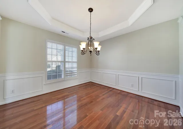 Photo 5 of Single family home for sale at 10411 Bethpage Dr, Fort Mill, SC 29707 | MLS# 4326425 | Listing updated on 2026-09-02