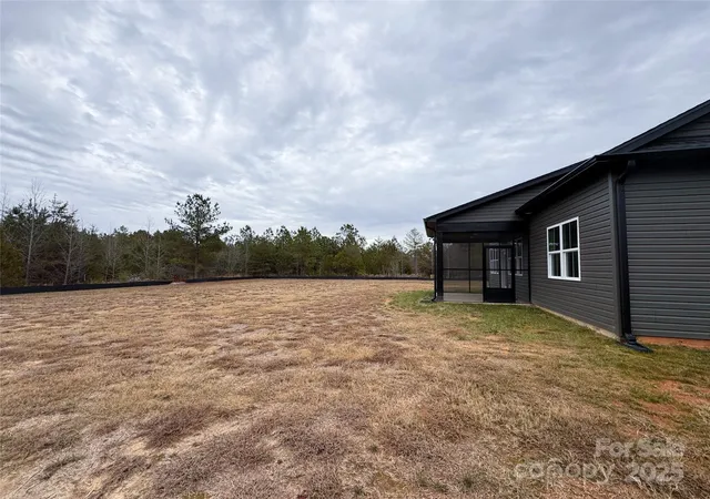Photo 4 of Sale Pending at 3046 Meadowcrest Dr #69, Clover, SC 29710 | MLS# 4327029 | Listing updated on 2026-08-06