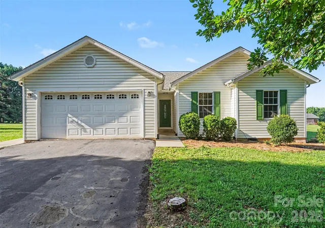 5th image of 105 3Rd Ave Nw, Hildebran, NC 28637 | MLS# 4327231