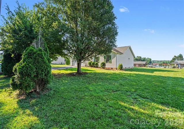 1st image of 105 3rd Ave Nw, Hildebran, NC 28637 | MLS# 4327231