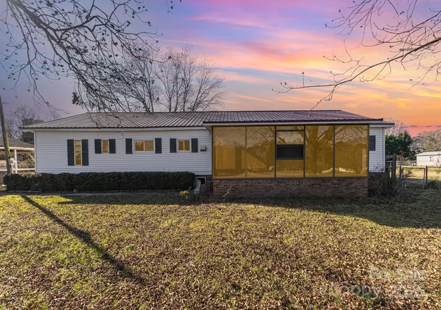 Homes for sale in York, SC | 610 Osteen Rd, York, SC 29745 | MLS# 4327267