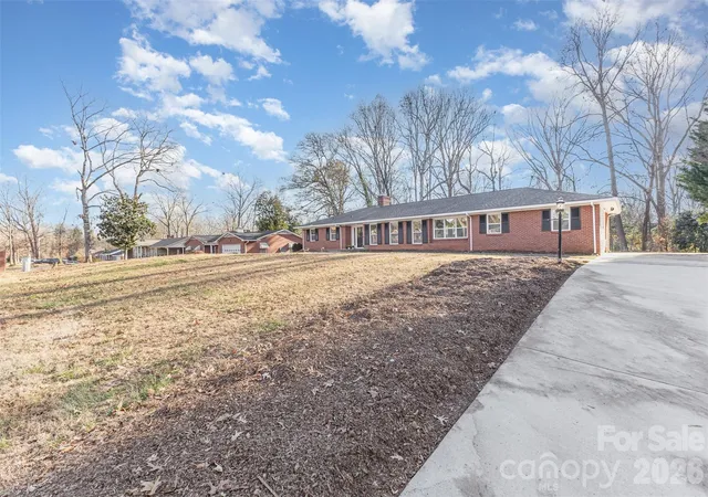 Homes for sale in Shelby, NC | 1210 Brookwood Rd, Shelby, NC 28150 | MLS# 4327379